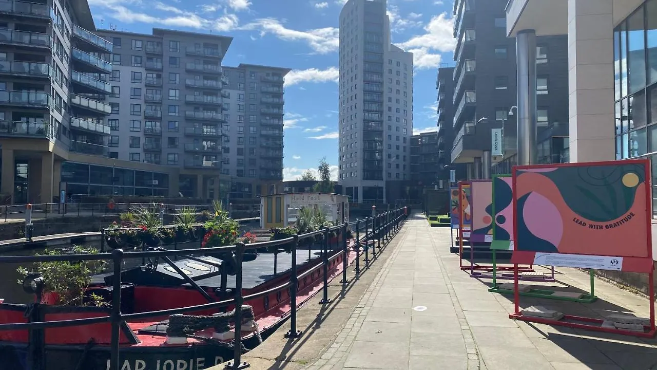 Lovely City Centre 1 Bed Apartment Beeston Hill 0*,  Egyesült Királyság